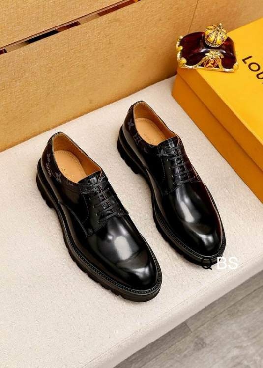 Picture of Louis Vuitton Shoes _SKULVsz38-45TF013213187